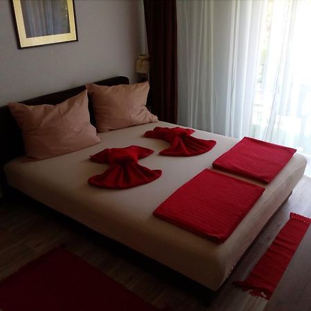Apartments Victoria 022 Vrdnik Ngoại thất bức ảnh
