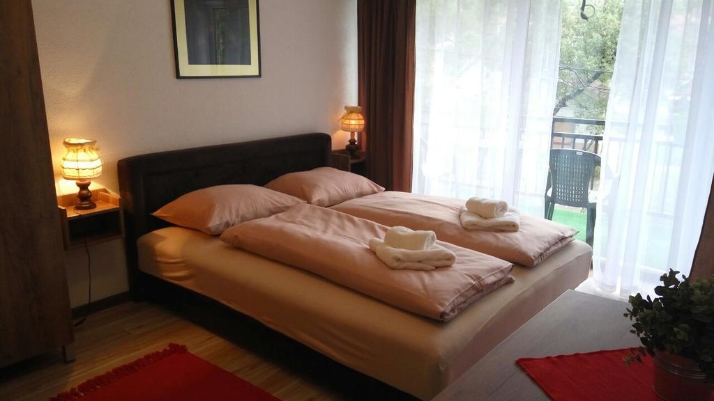 Apartments Victoria 022 Vrdnik Ngoại thất bức ảnh