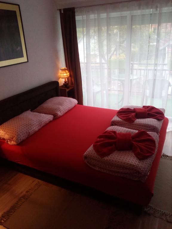 Apartments Victoria 022 Vrdnik Ngoại thất bức ảnh