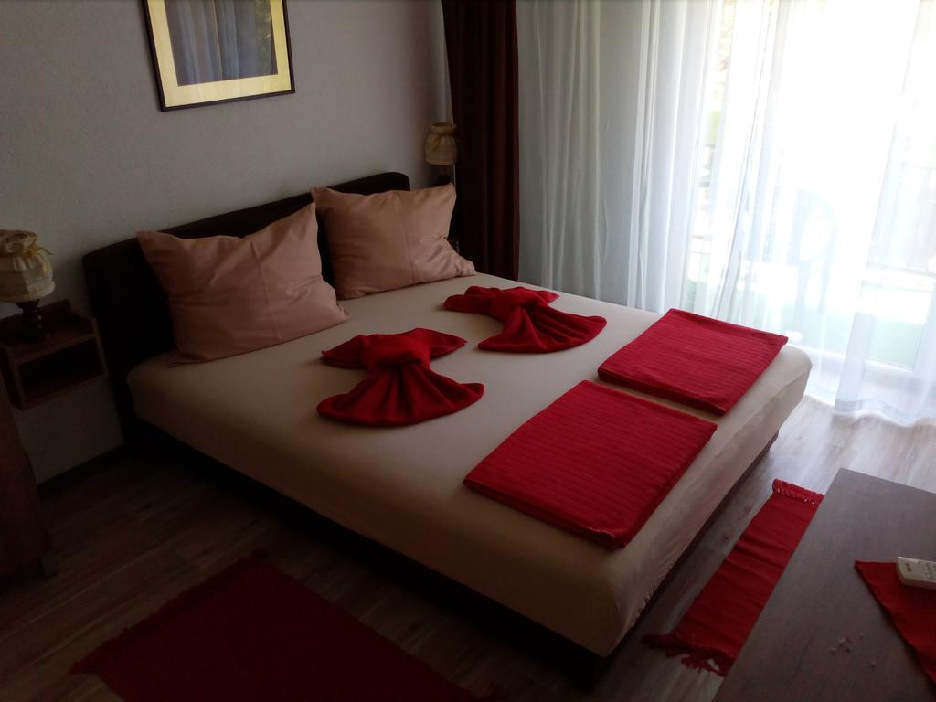 Apartments Victoria 022 Vrdnik Ngoại thất bức ảnh