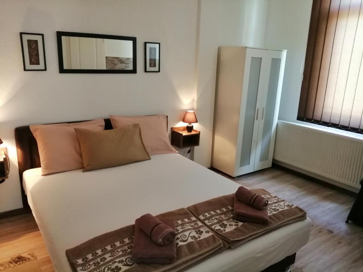 Apartments Victoria 022 Vrdnik Ngoại thất bức ảnh